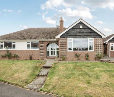 4 bedroom detached bungalow to rent - Photo 3