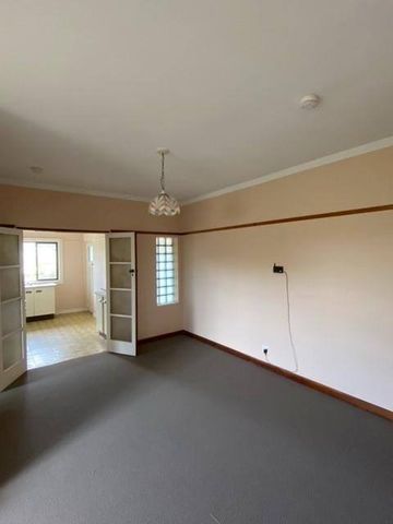 WALKING DISTANCE TO WARATAH VILLAGE, CLOSE TO NEWCASTLE CBD!!! - Photo 2