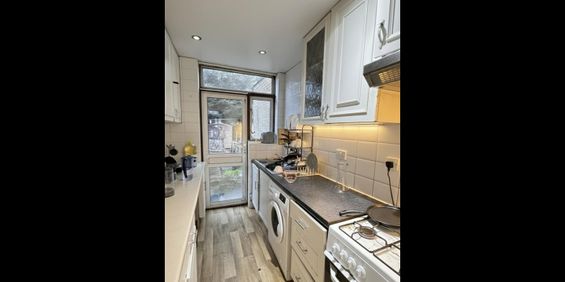 Room in a Shared House, Thornton Road, IG1 - Photo 3