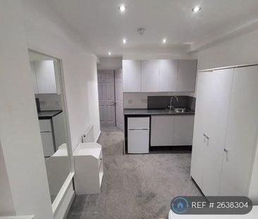 1 bedroom in a house share to rent - Photo 6