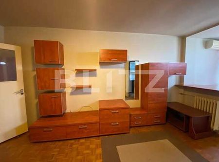 Garsonieră, 30 mp, decomandata, zona străzii Detunata - Fotografie 5