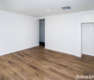 MODERN HOME IN GOBBAGOMBALIN - Photo 2