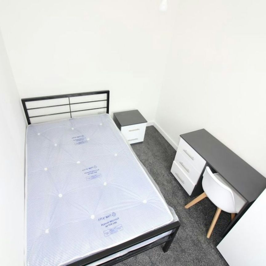 Norfolk Park Road, Sheffield, S2 - Photo 1