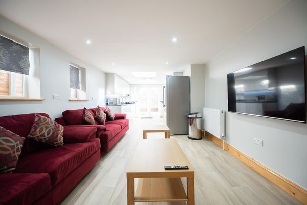 De Beauvoir Road - Photo 1