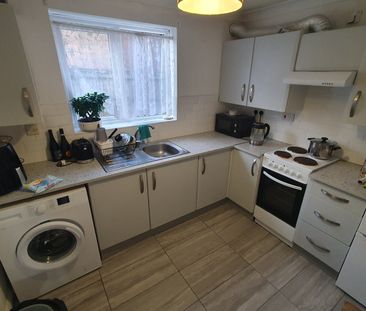 1 Bed Flat, Aspley Court, SO15 - Photo 3