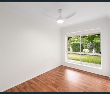 A Home That Truly Feels Like Home - Garden Maintenance Included - Photo 3