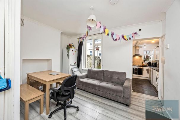 4 bedroom house share to rent - Photo 1