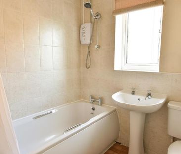 2 bedroom detached house to rent - Photo 6