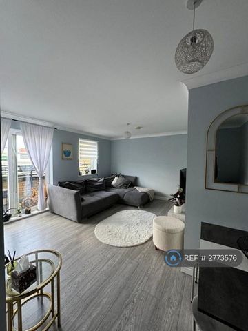 1 bedroom flat to rent - Photo 2