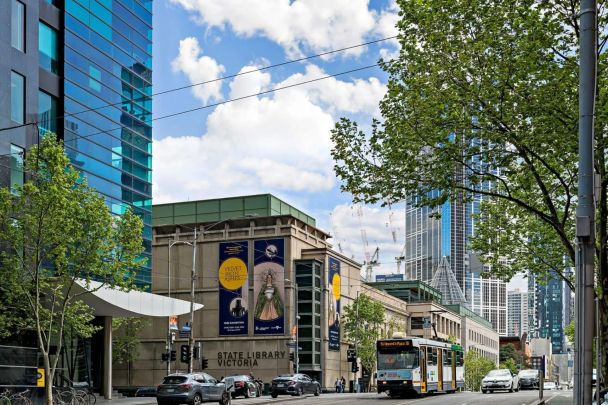 Furnished, central CBD pad - Photo 1