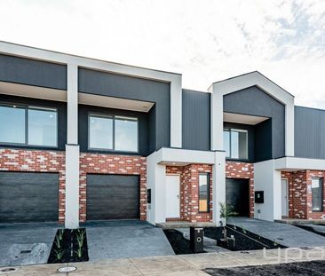 Low maintenance Townhouse - Photo 6