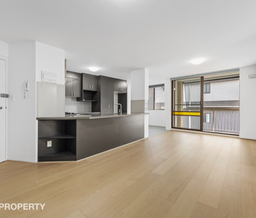 Unit p, 574 Boundary Street, Spring Hill, QLD - Photo 1