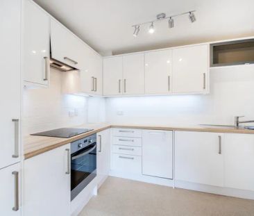 Dudley Court, Oxford - Photo 1