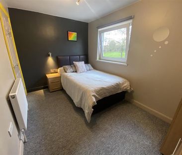 1 bedroom in a house share to rent - Photo 6
