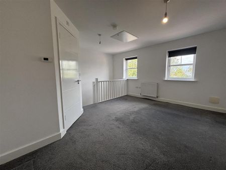 2 bedroom terraced house to rent - Photo 4