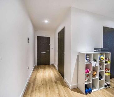 East Drive, Colindale, NW9 - Photo 1