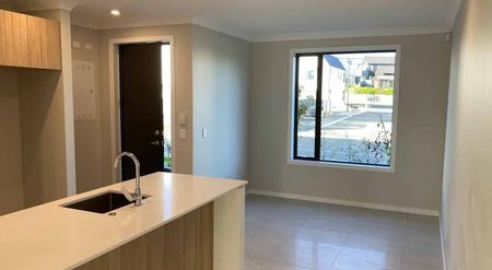 3 yr old 3bed 1.5bath terrace unit with 2 parkings - Photo 5