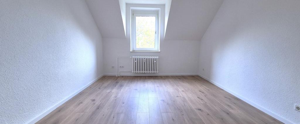 Renovated 3 rooms on the 2nd floor! - Foto 1