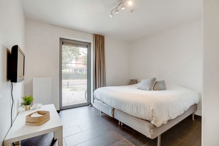 Gemeubeld appartement met 2 slaapkamers en terras - Photo 3