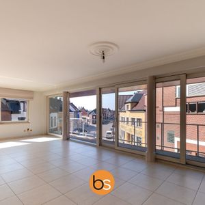 Appartement te huur in Roeselare voor € 845 met 2 slaapkamers - Photo 2