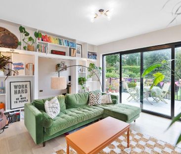4 bedroom detached house to rent - Photo 3