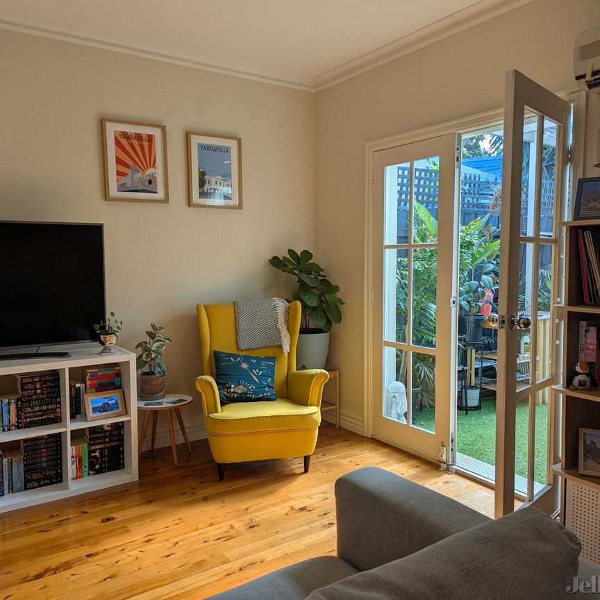 2/8 Goulburn Street, Yarraville - Photo 1