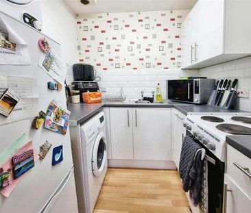 Denbeigh House, Rectory Road, Rushden, NN10 - Photo 2