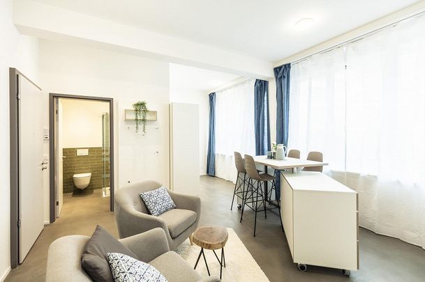 möblierte Wohnung an fantastischer Lage - Photo 1