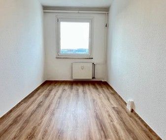 Sofort bezugsfertige 4-Zimmerwohnung in oberster Etage mit Balkon u... - Photo 3