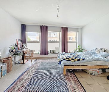 Ruim duplex-appartement nabij het Sint-Jacobs! - Photo 1