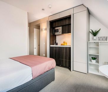 Studio to rent - Photo 1