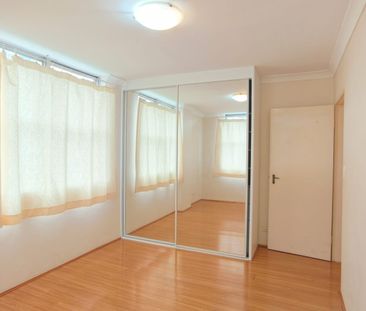 Large size two bedrooms Unit with brand new Kitchen - Photo 1