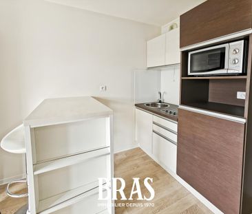 Location Appartement 1 pièce 18m² LA ROCHE SUR YON 85000 - Photo 2