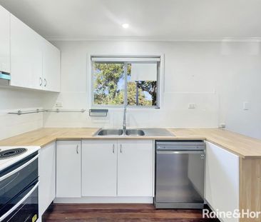 30 Dandenong Road, Jamboree Heights, QLD 4074 - Photo 4