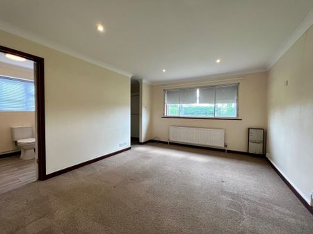 The Street, Bury St. Edmunds, Beck Row - Photo 4