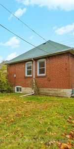 Detached Home For Lease | E8138598 - Photo 4