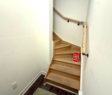 For Lease - 2 Steckley House Lane Unit# 924, Richmond Hill, Ontario - Photo 1