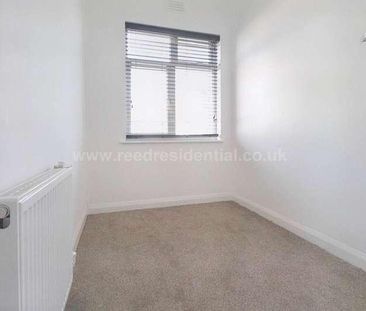 Finchley Road, Westcliff On Sea, SS0 - Photo 3