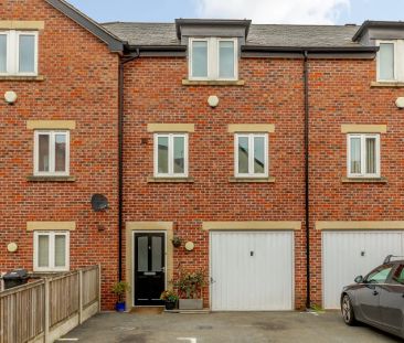 Gladstone Court, Hawarden, CH5 - Photo 1