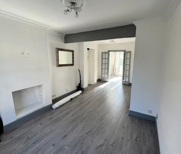 2 Bed Semi-Detached House, Church Road, CR0 - Photo 1