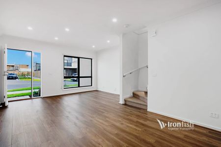 3 Bed, 2 Bath - Photo 2