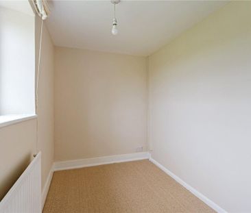 3 bedroom detached house to rent - Photo 3