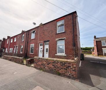 3 bedroom end of terrace house to rent - Photo 6