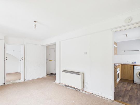 1 bedroom flat to rent - Photo 1