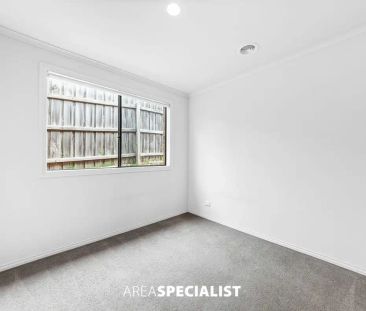 29 Ayesha Rise, Pakenham VIC 3810 - Photo 5