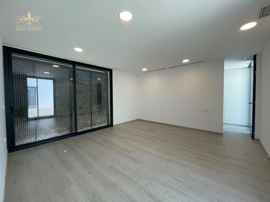 VILLA DE DISEÑO EN FOYA BLANCA - Photo 1