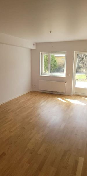 Brunnsäng, Södertälje - Photo 1