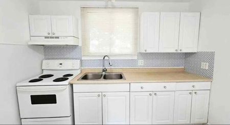 For Lease - 5634 Drummond Road Unit# Upper, Niagara Falls, Ontario - Photo 3