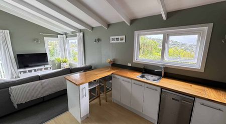 WELL PRESENTED 2x bedroom, 1x bathroom home: - Photo 4