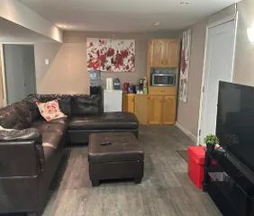 1 room apartment of 49m² in Gatineau - Photo 2